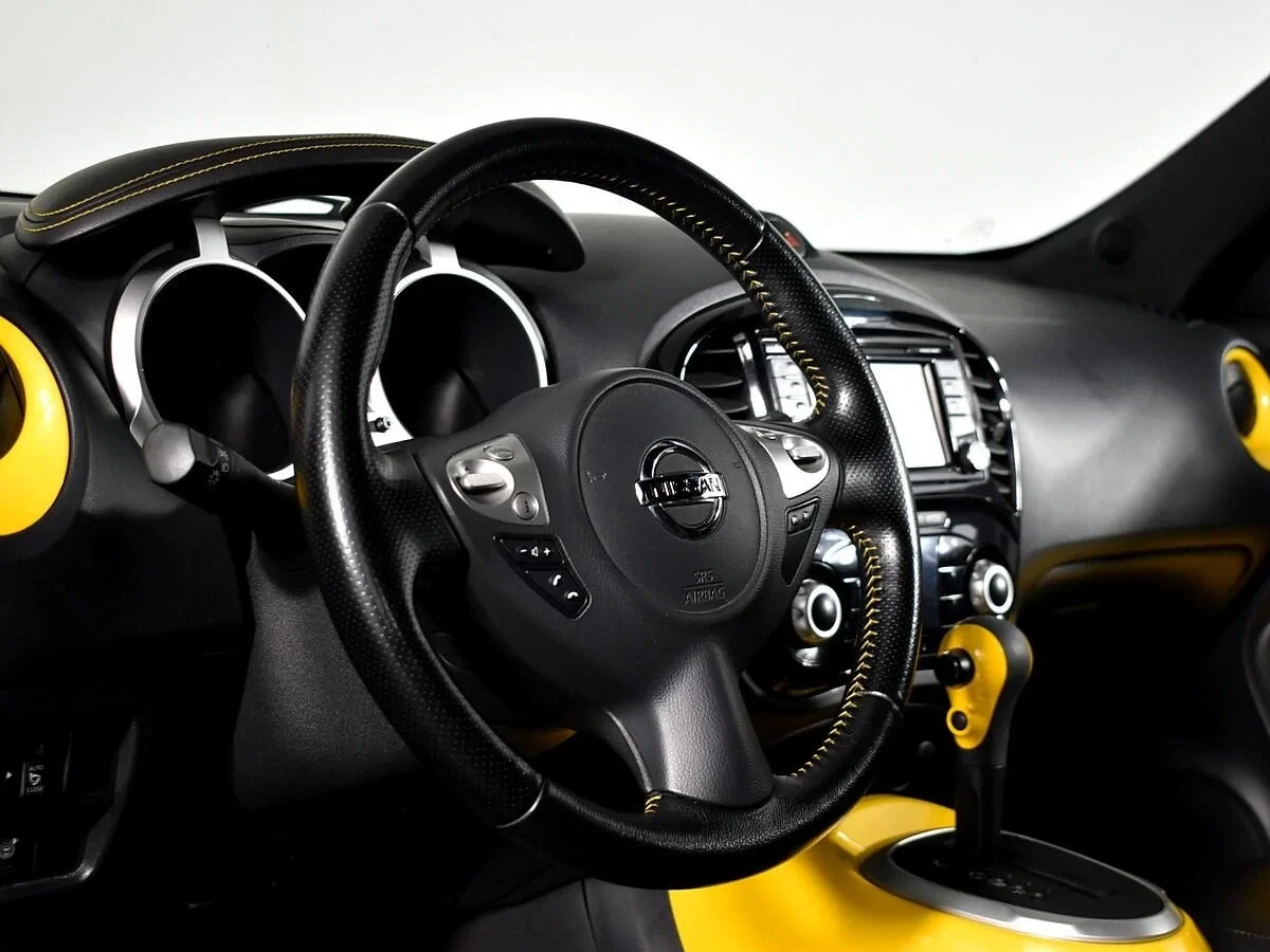Nissan Juke, Черный, 2015, Вариатор, 117 л.с., цена от 921 500 руб.