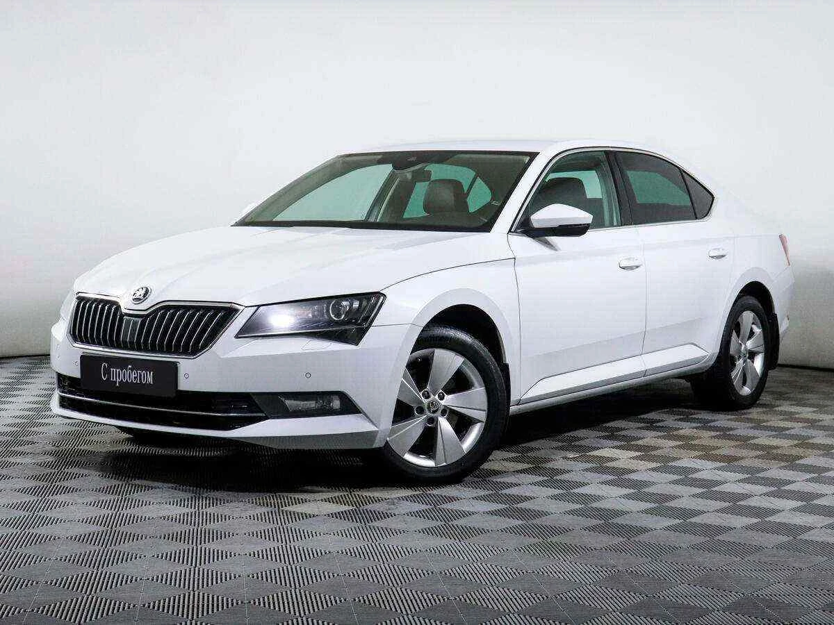 Skoda Superb, Белый, 2017, Робот, 120 л.с., цена от 1 225 000 руб.