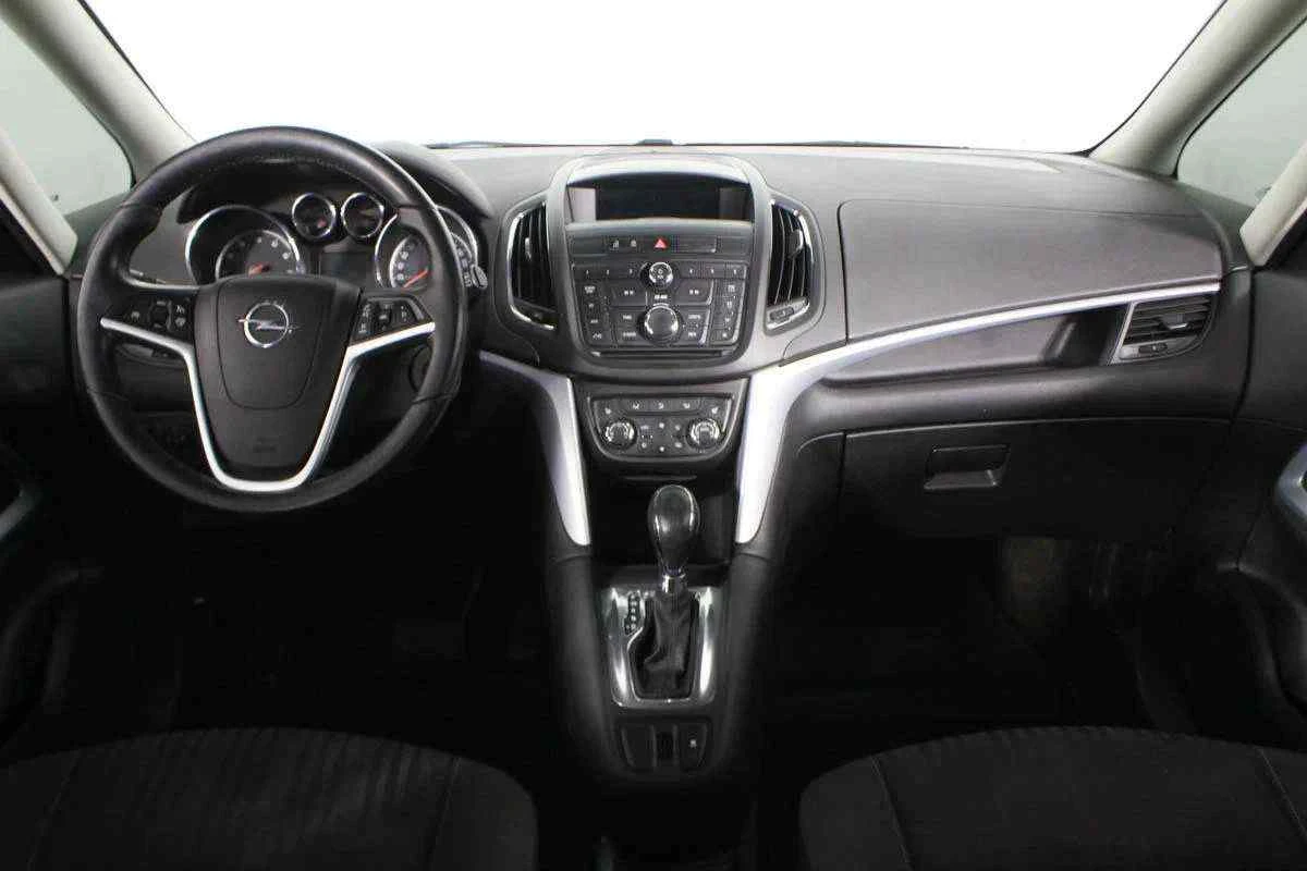 Opel Zafira, Белый, 2012, Автоматическая, 140 л.с., цена от 447 000 руб.