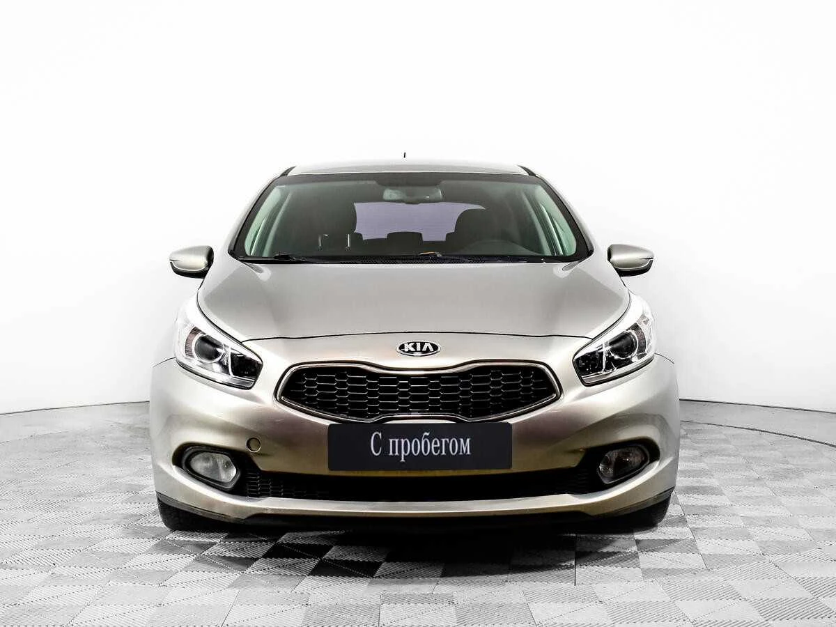 KIA CEED, Бежевый, 2013, Автоматическая, 129 л.с., цена от 680 000 руб.