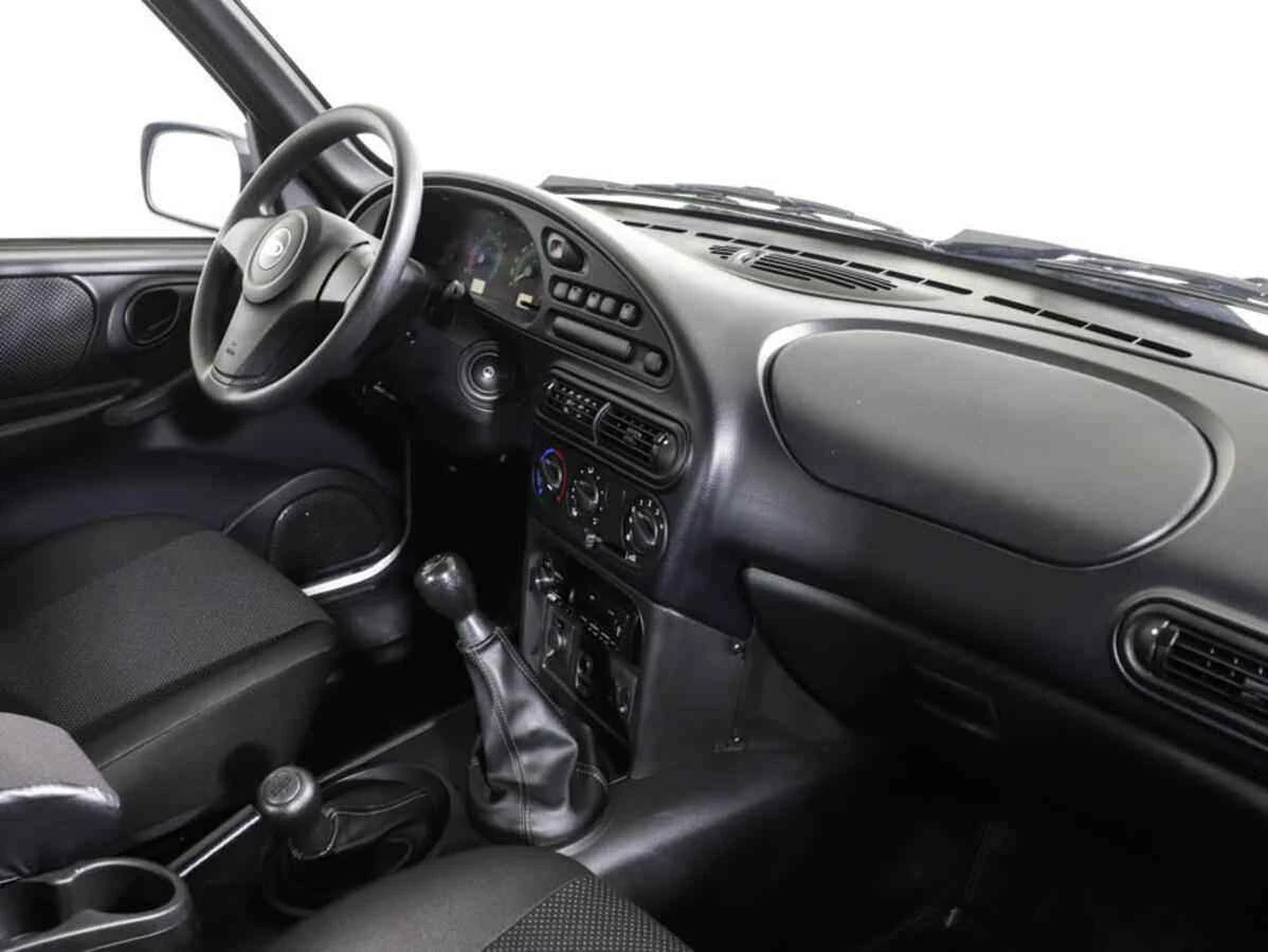 LADA Niva Travel, Белый, 2021, Механическая, 80 л.с., цена от 580 000 руб.