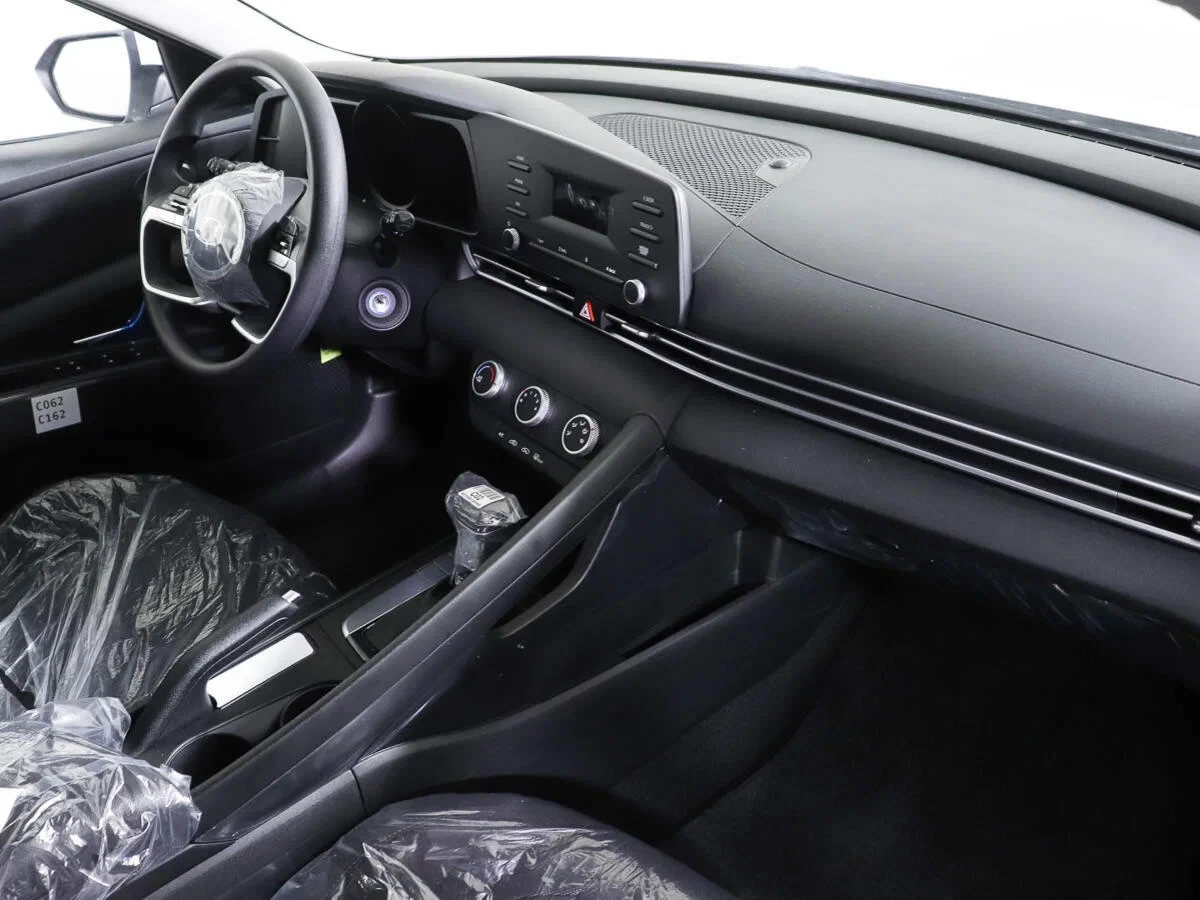 Hyundai Elantra, Белый, 2022, Автоматическая, 128 л.с., цена от 2 046 000 руб.