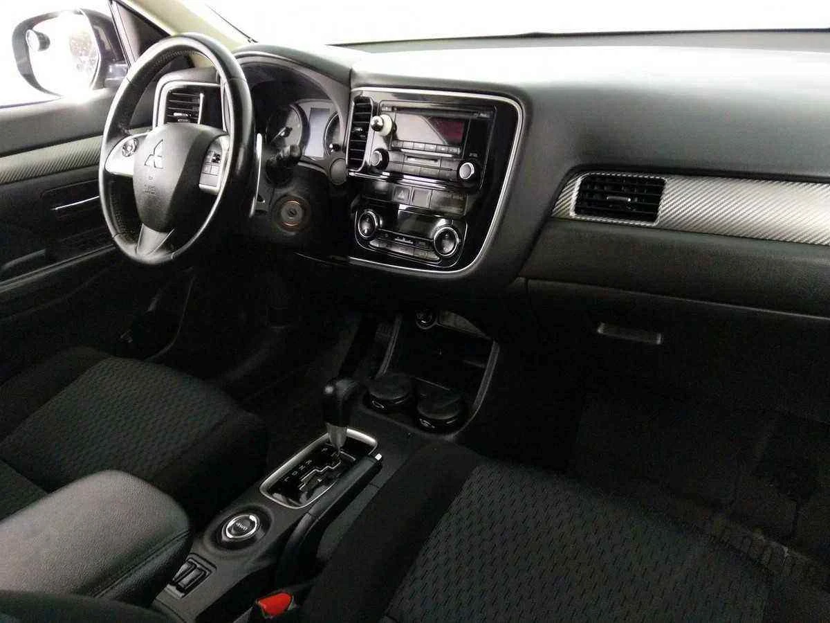 Mitsubishi Outlander, Черный, 2013, Вариатор, 146 л.с., цена от 939 000 руб.