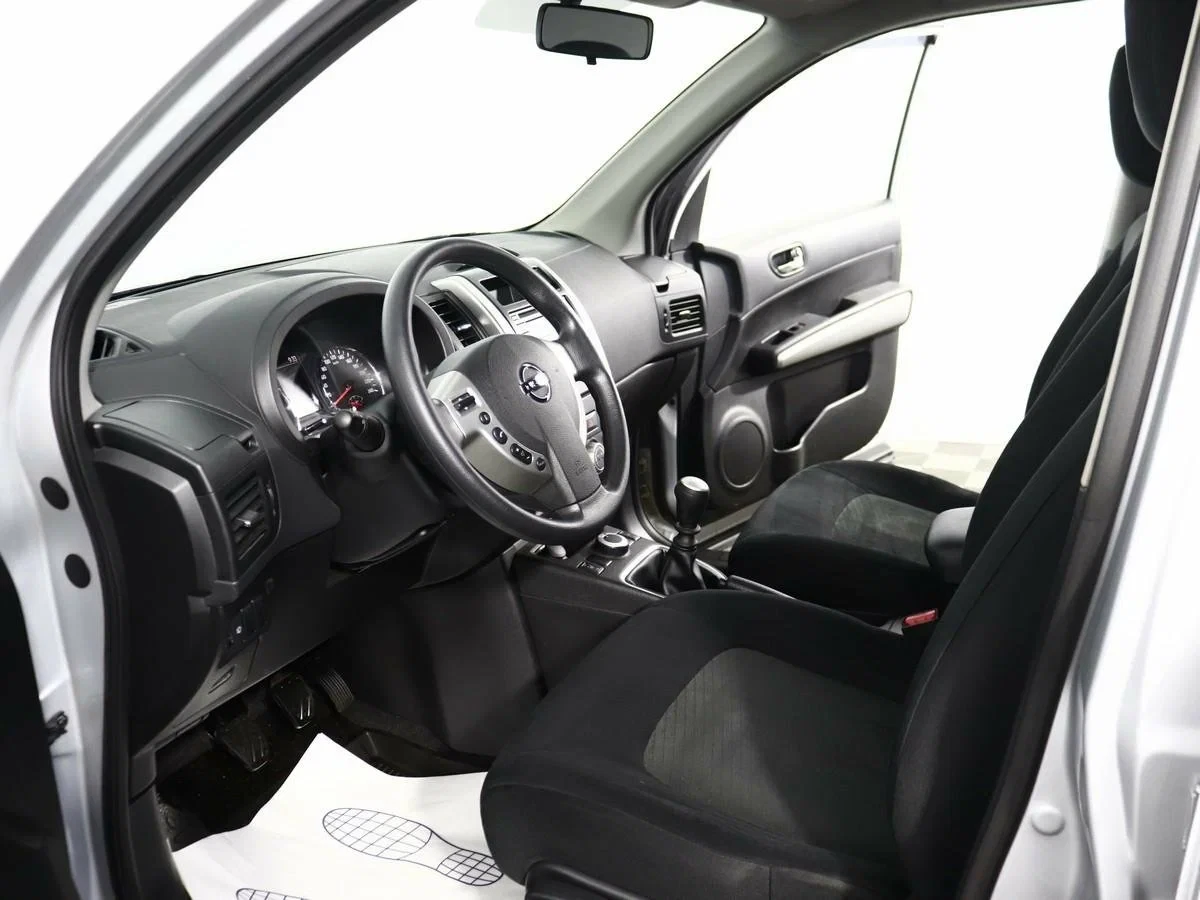 Nissan X-Trail, Серебряный, 2014, Механическая, 141 л.с., цена от 1 105 900 руб.