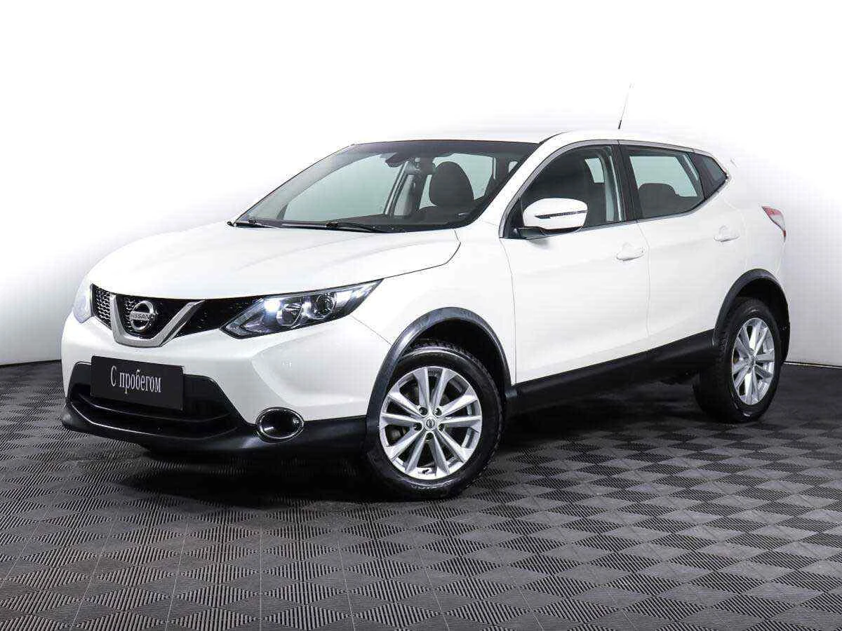 Nissan Qashqai, Белый, 2015, Вариатор, 144 л.с., цена от 895 000 руб.