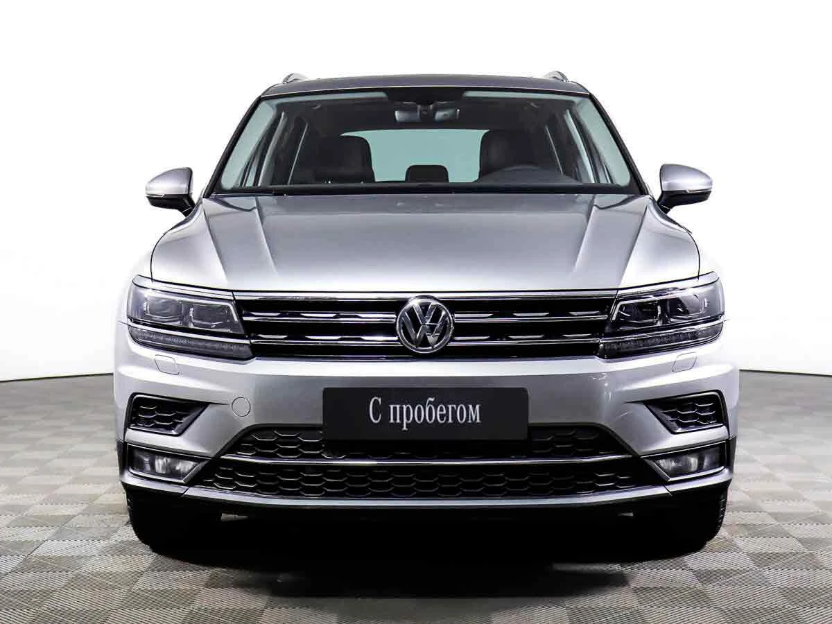VOLKSWAGEN TIGUAN, Серебряный, 2018, Робот, 180 л.с., цена от 2 112 000 руб.