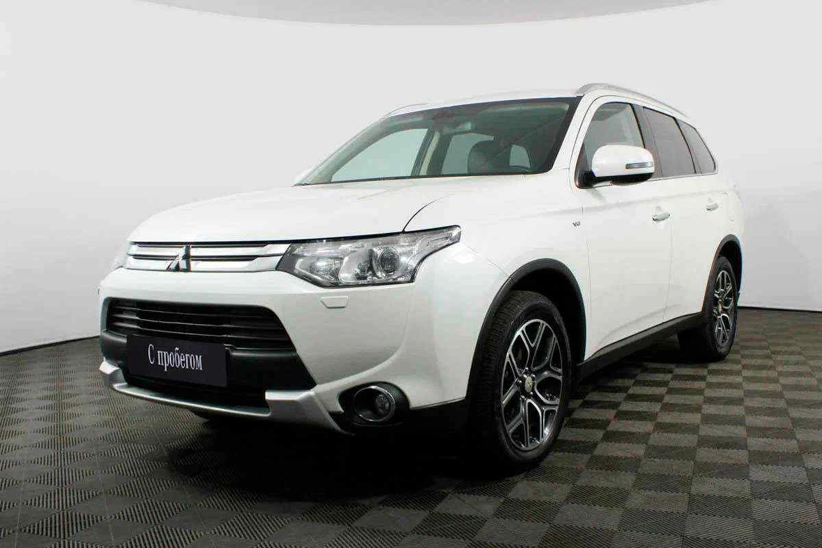 Mitsubishi Outlander, Белый, 2014, Автоматическая, 230 л.с., цена от 1 598 000 руб.