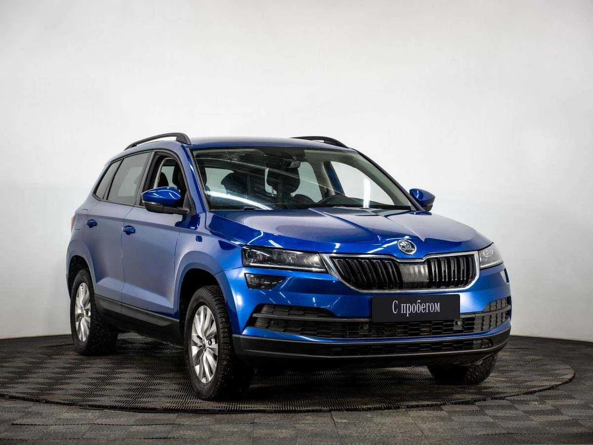 SKODA KAROQ, Синий, 2020, Робот, 150 л.с., цена от 1 376 000 руб.