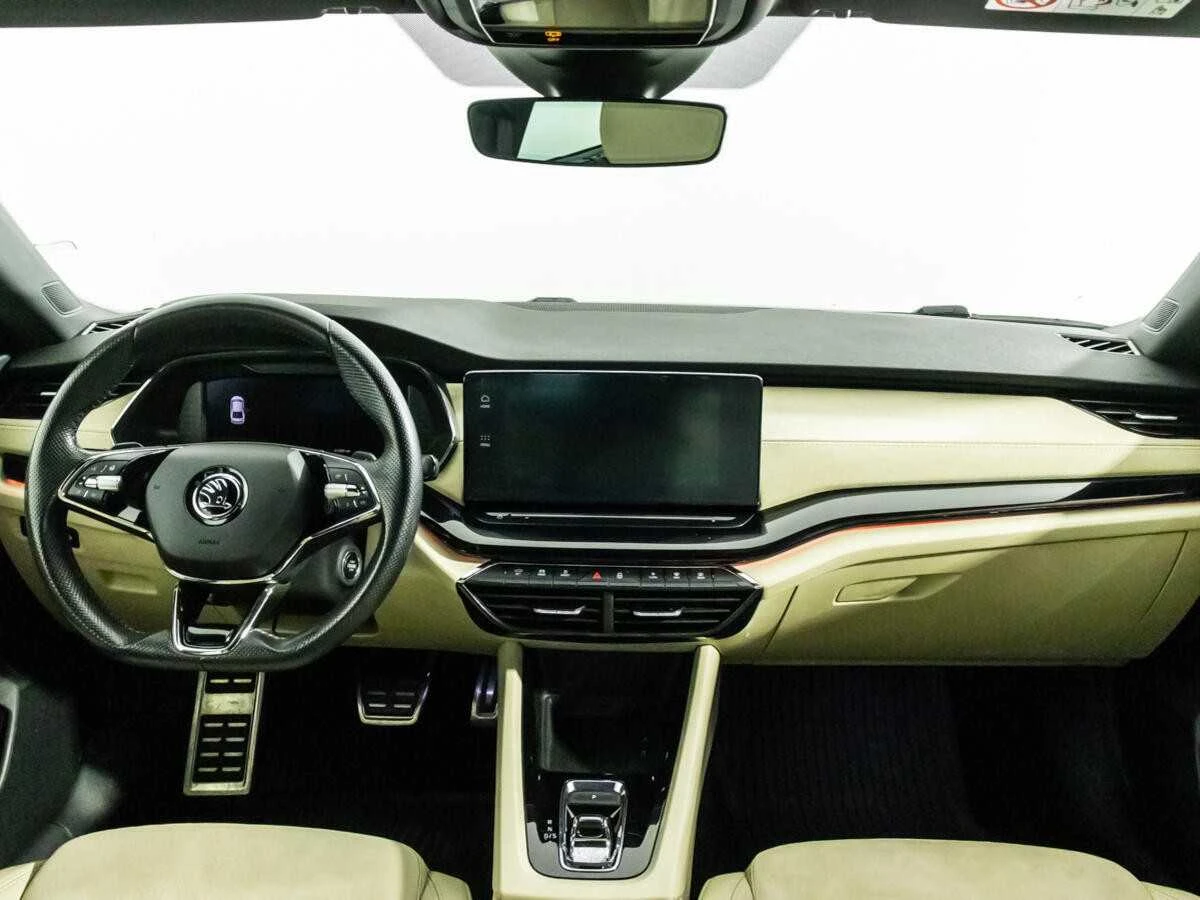 SKODA OCTAVIA, Белый, 2021, Робот, 190 л.с., цена от 1 324 800 руб.