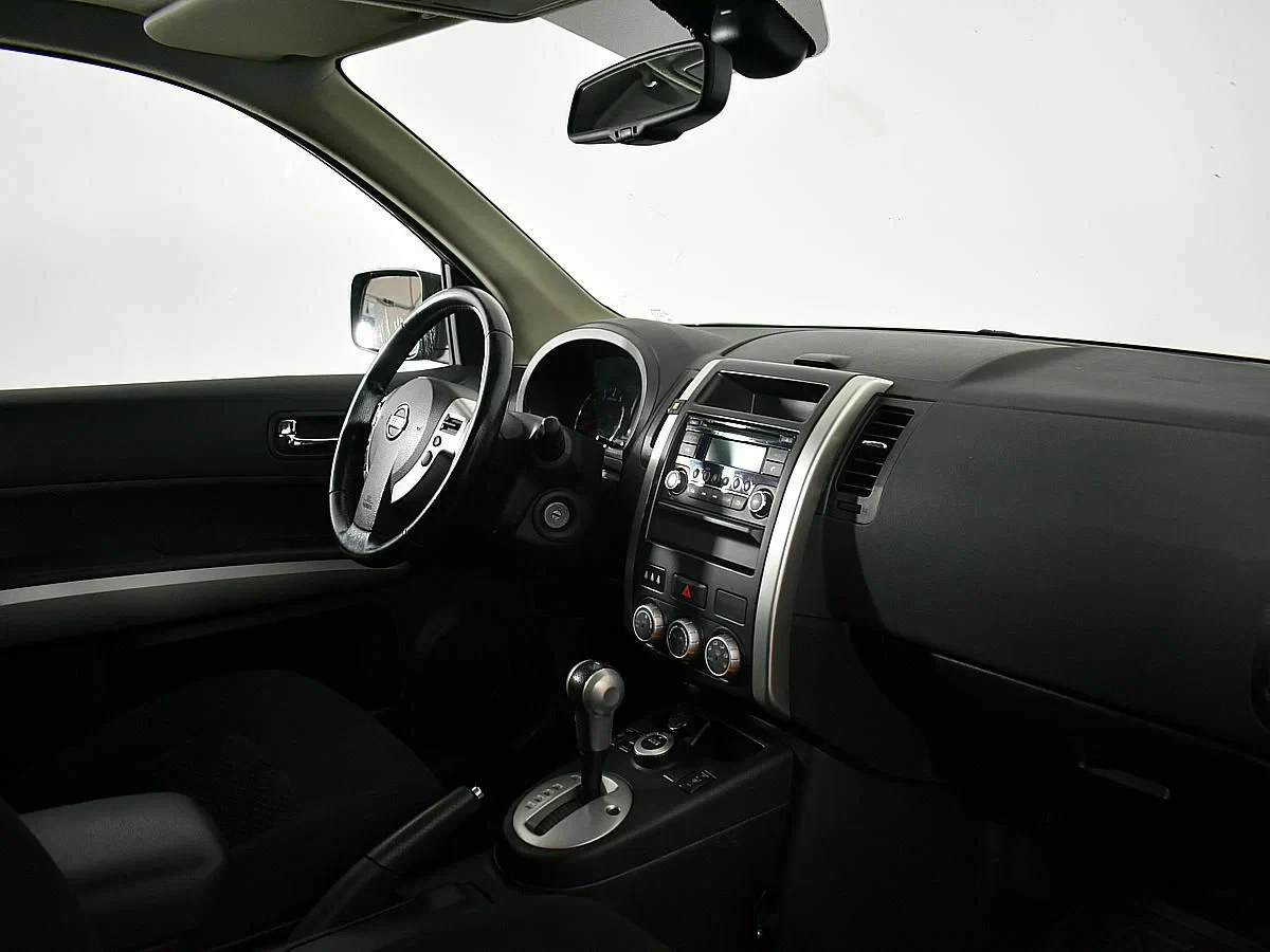 Nissan X-Trail, Серый, 2013, Вариатор, 141 л.с., цена от 898 000 руб.