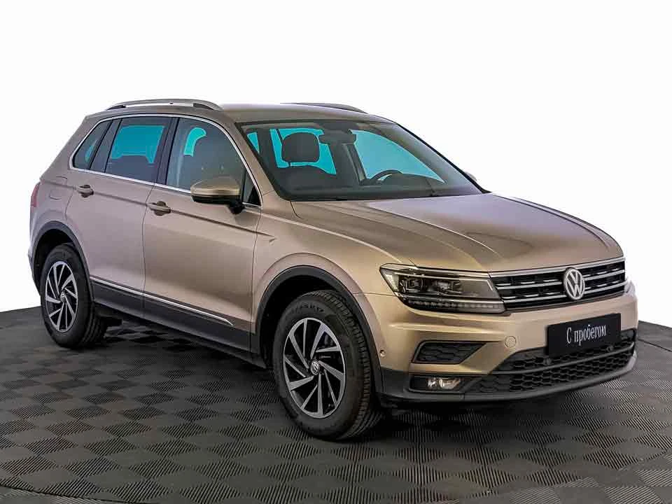 VOLKSWAGEN TIGUAN, Коричневый, 2018, Робот, 150 л.с., цена от 1 680 000 руб.