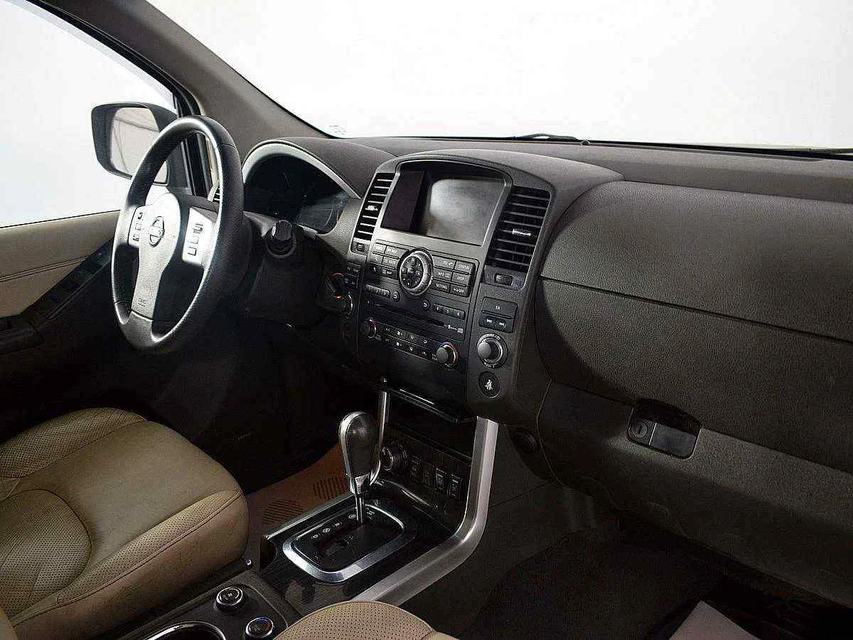 Nissan Pathfinder, Фиолетовый, 2011, Автоматическая, 231 л.с., цена от 995 000 руб.