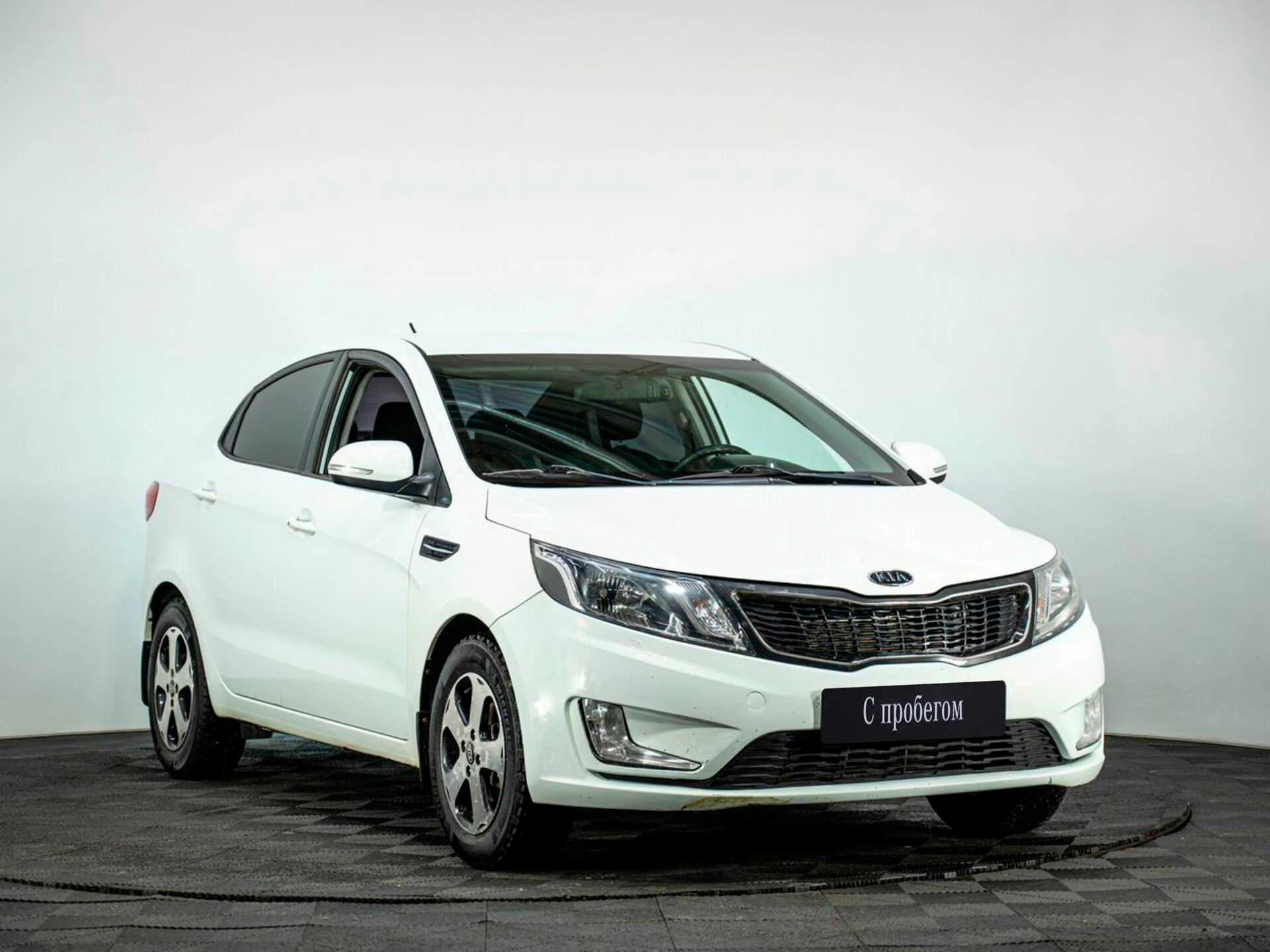 KIA RIO, Белый, 2012, Автоматическая, 123 л.с., цена от 736 000 руб.