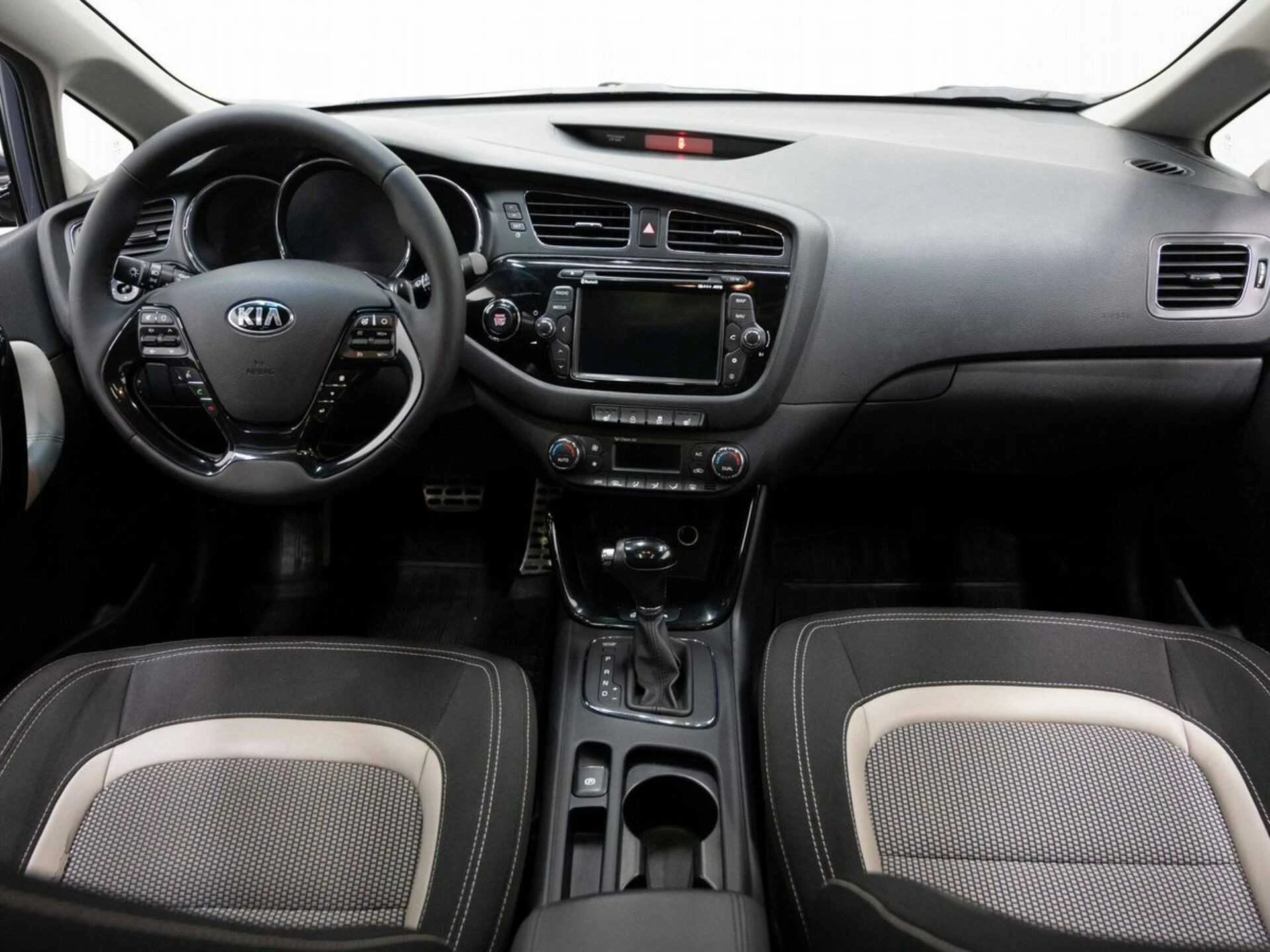 KIA CEED, Голубой, 2012, Автоматическая, 129 л.с., цена от 800 000 руб.