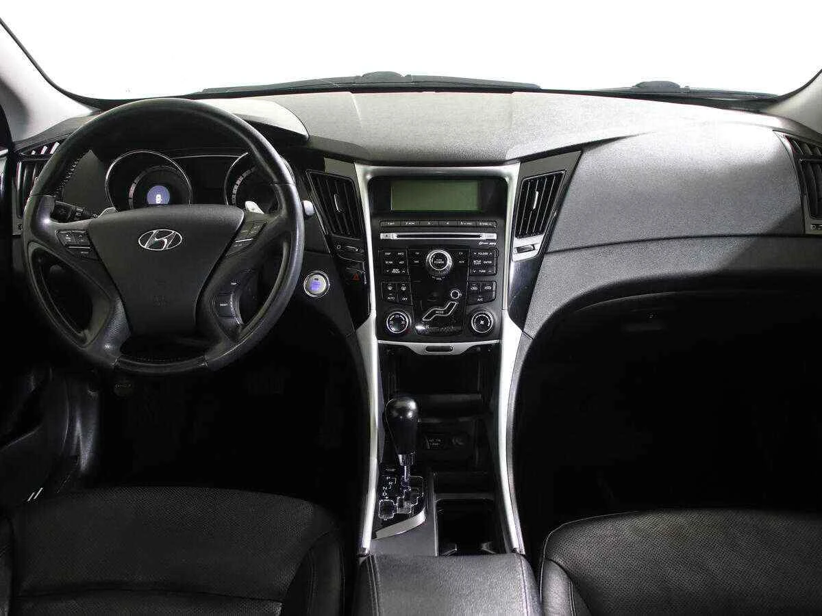 Hyundai Sonata, Белый, 2011, Автоматическая, 150 л.с., цена от 599 000 руб.