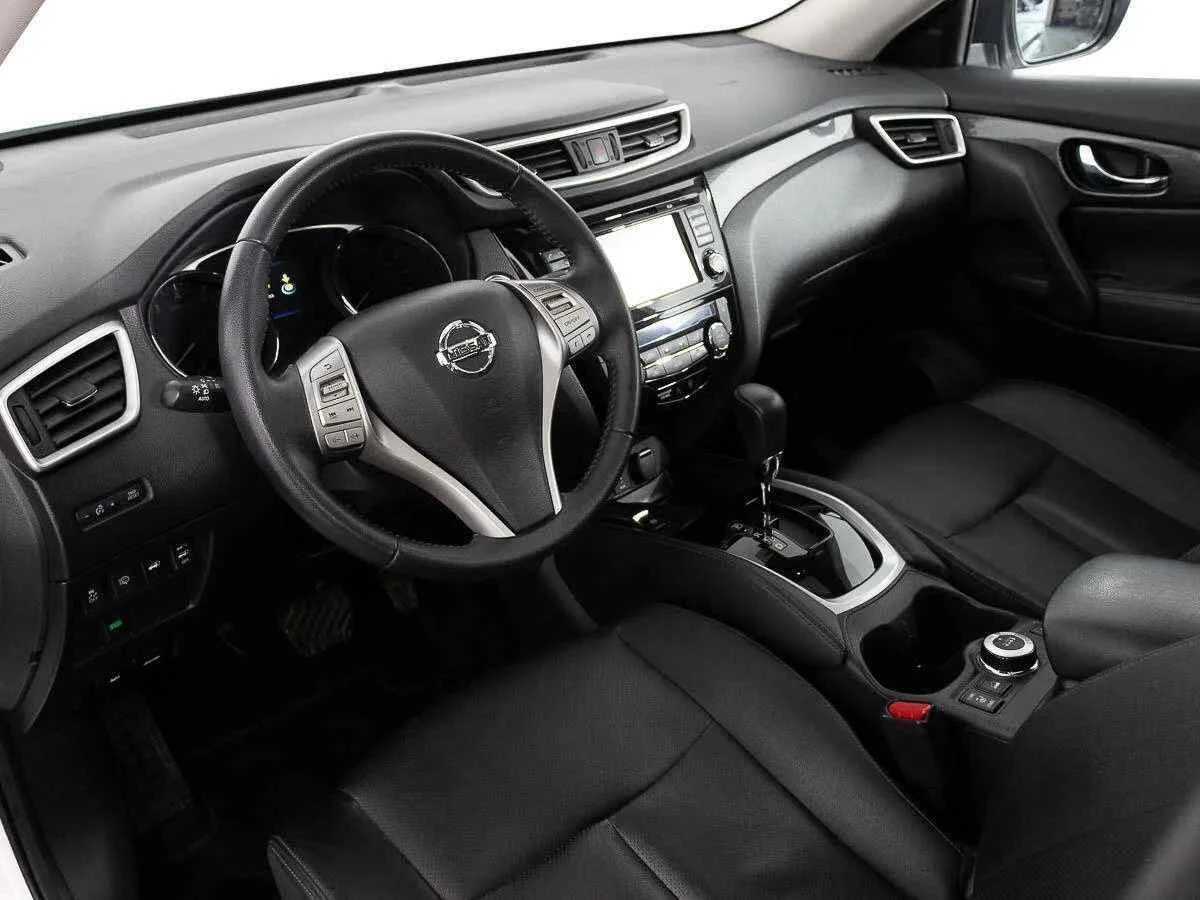 Nissan X-Trail, Белый, 2015, Вариатор, 171 л.с., цена от 999 000 руб.