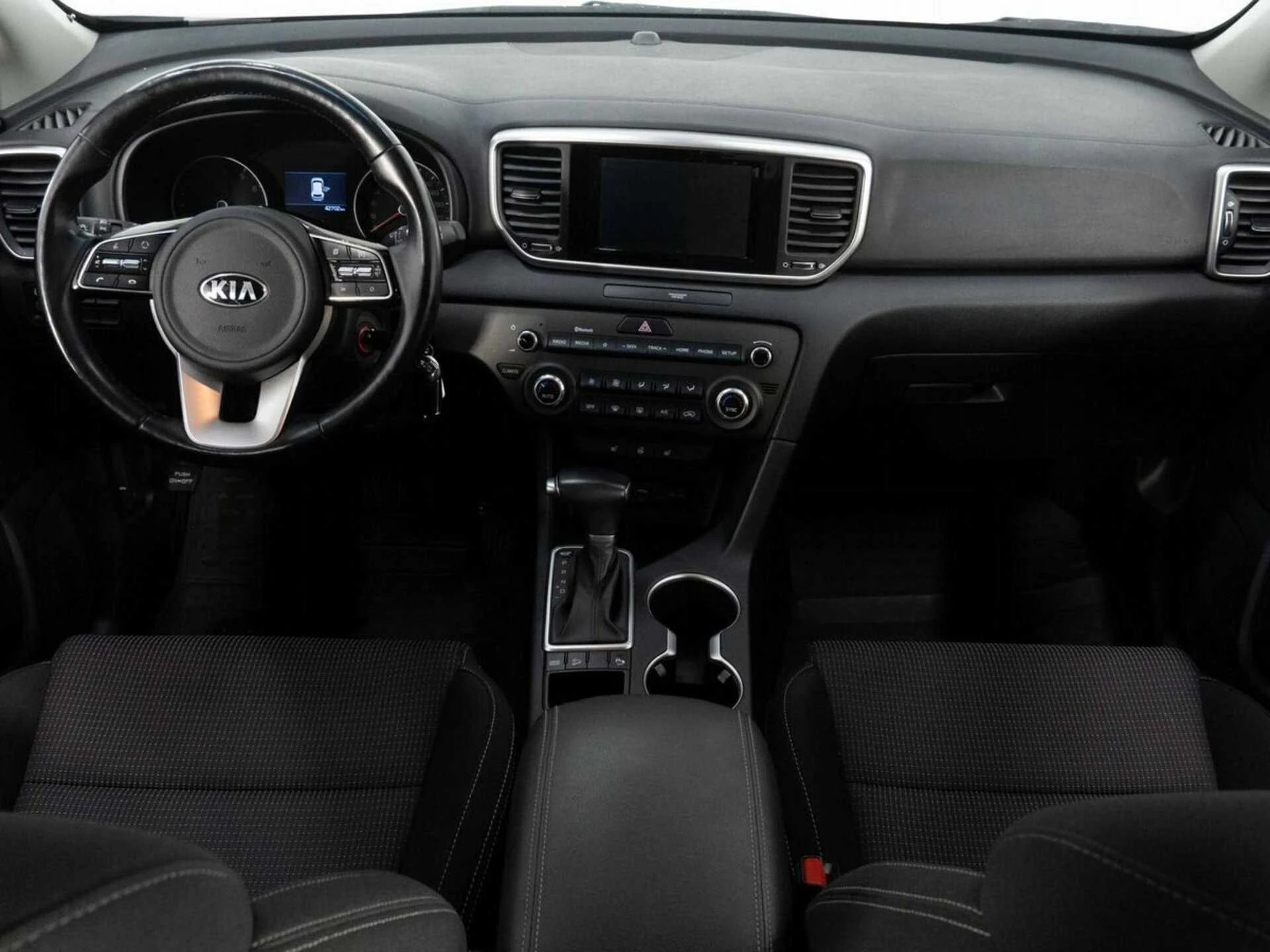 KIA SPORTAGE, Белый, 2019, Автоматическая, 150 л.с., цена от 1 424 000 руб.