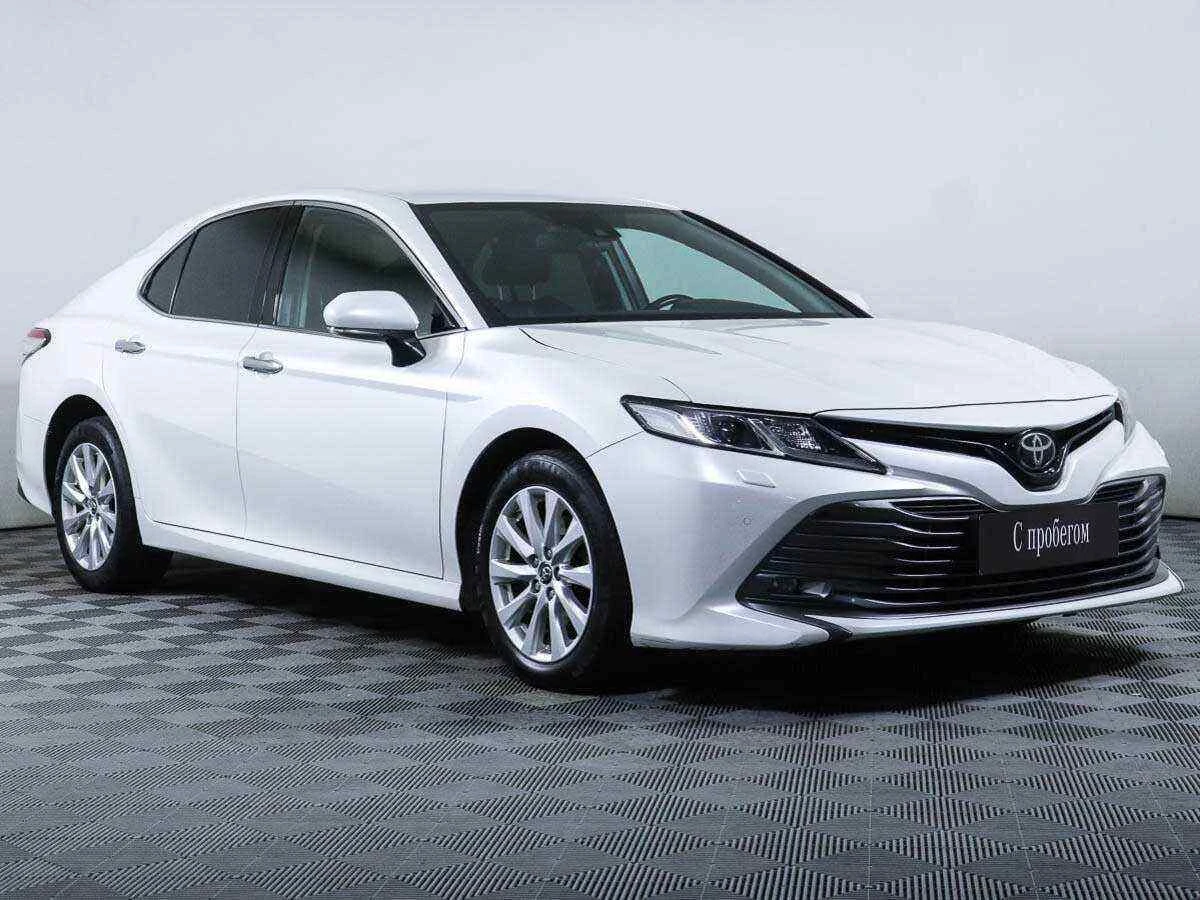 Toyota Camry, Белый, 2018, Автоматическая, 181 л.с., цена от 2 265 000 руб.