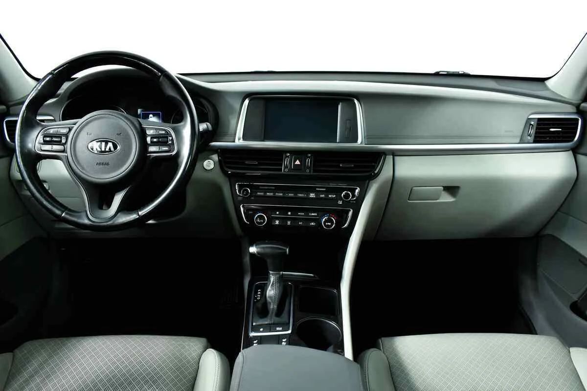 KIA Optima, Белый, 2016, Автоматическая, 188 л.с., цена от 1 250 000 руб.