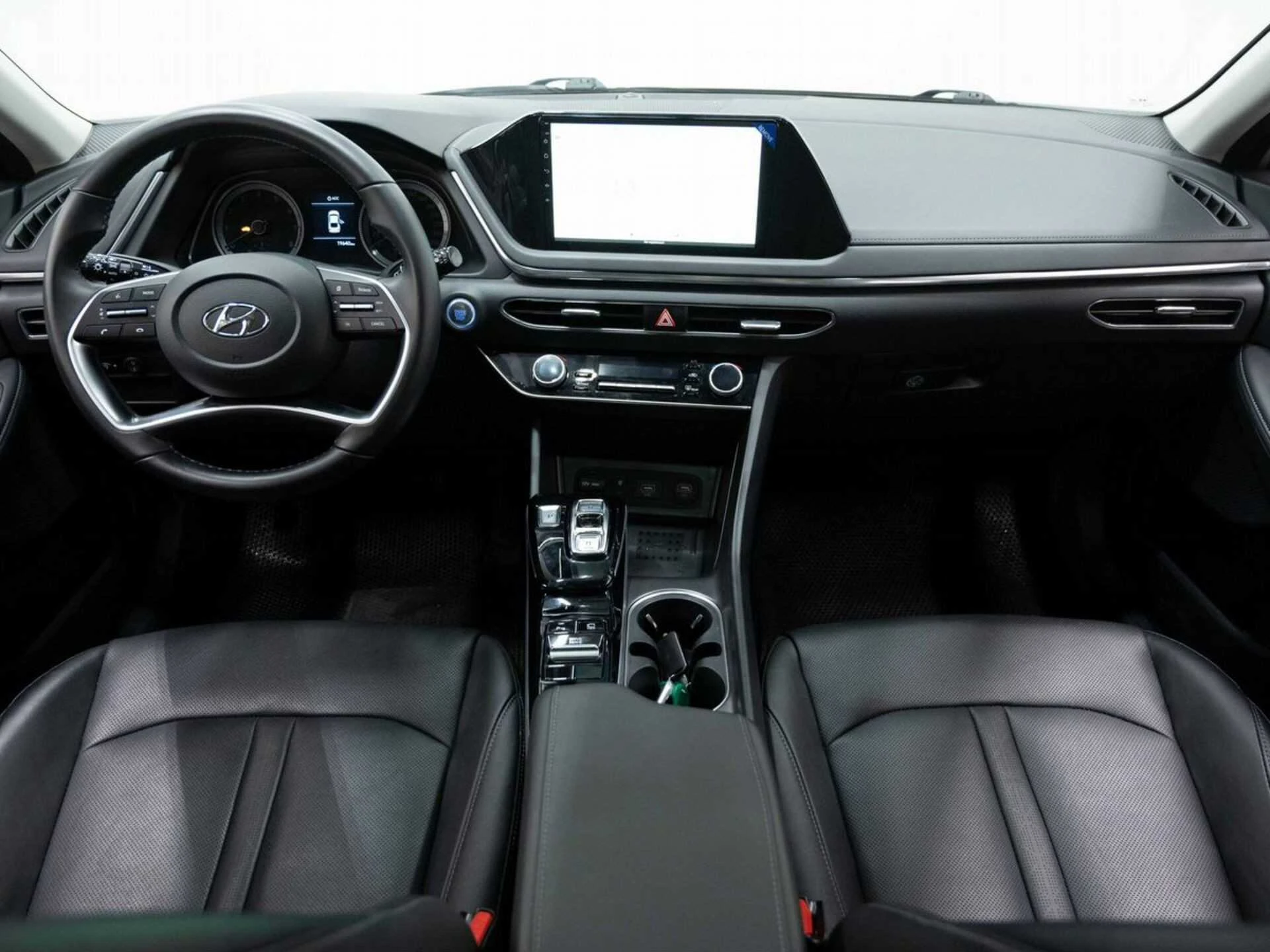HYUNDAI SONATA, Бежевый, 2022, Автоматическая, 150 л.с., цена от 1 728 000 руб.