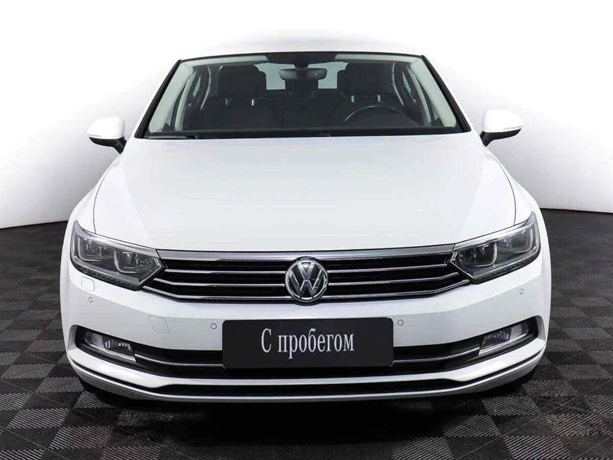 Volkswagen Passat, Белый, 2017, Робот, 150 л.с., цена от 1 210 000 руб.
