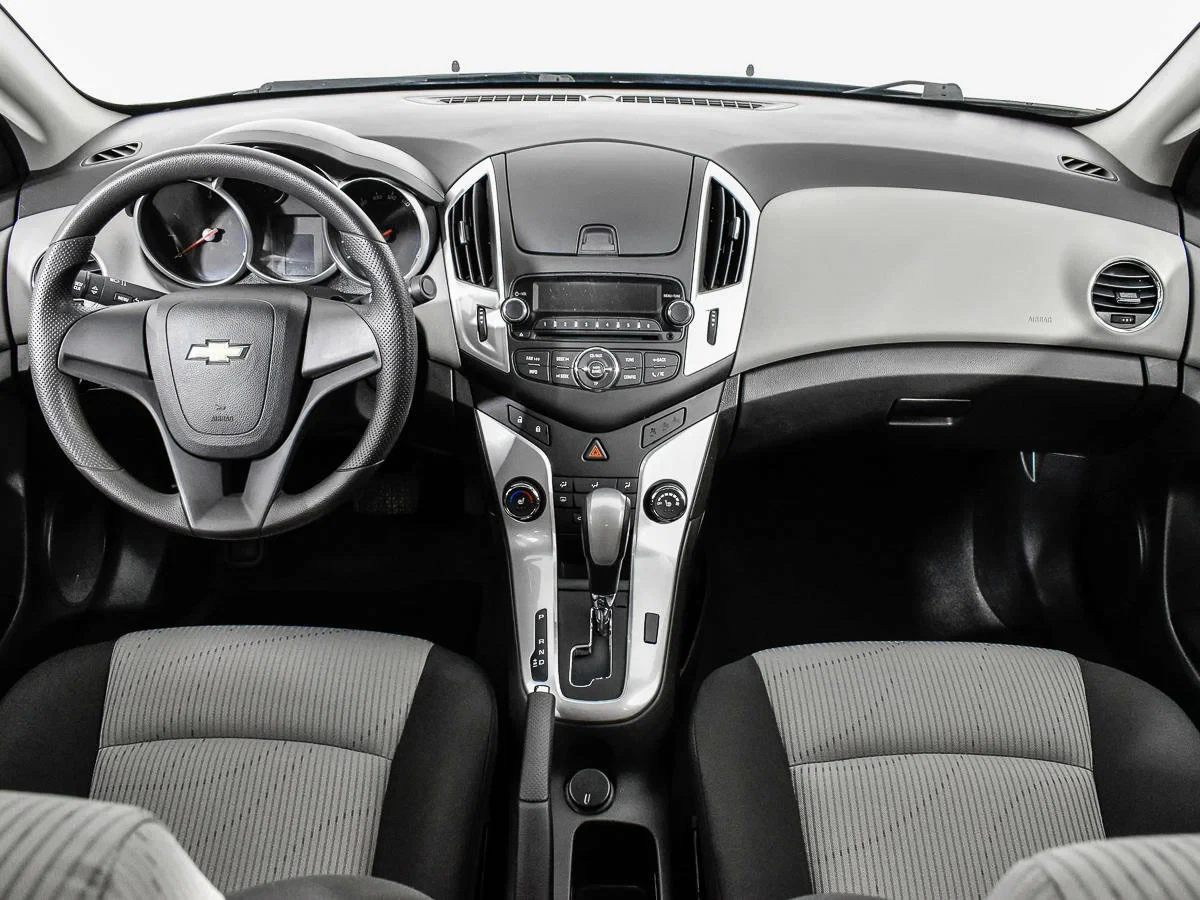 Chevrolet Cruze, Черный, 2014, Автоматическая, 109 л.с., цена от 439 300 руб.