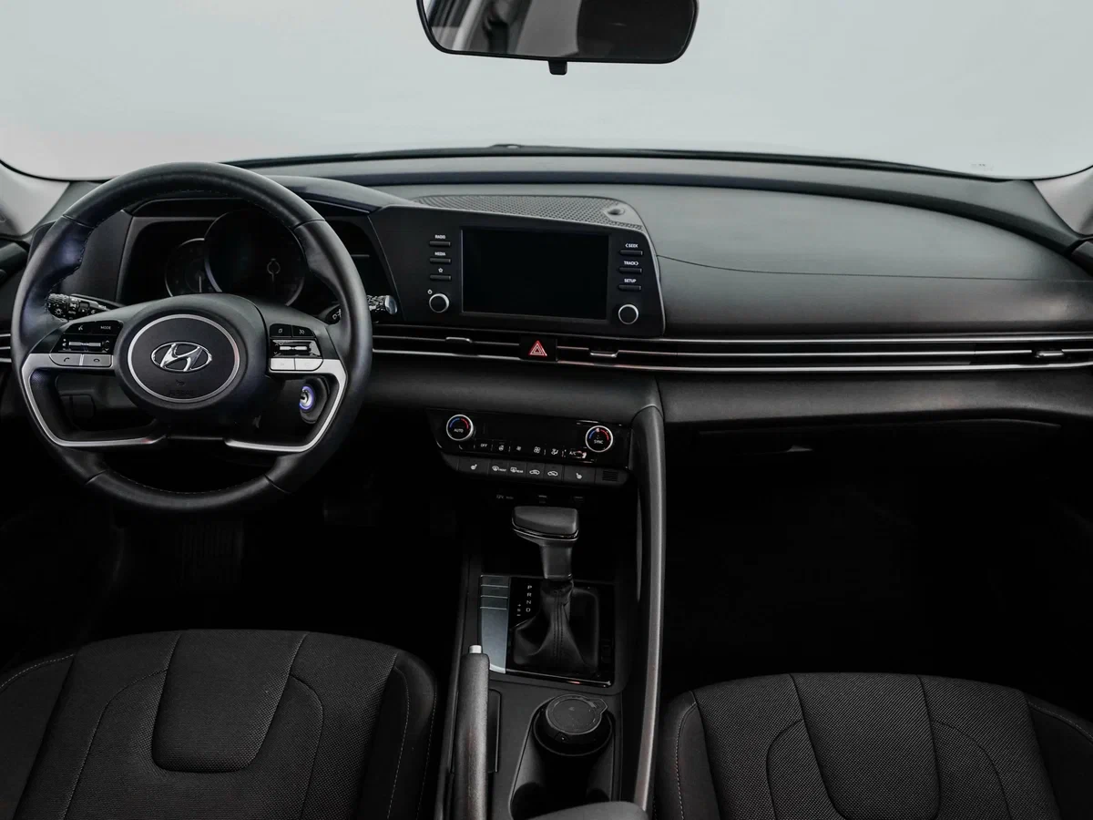 Hyundai Elantra, Черный, 2021, Автоматическая, 150 л.с., цена от 1 609 000 руб.