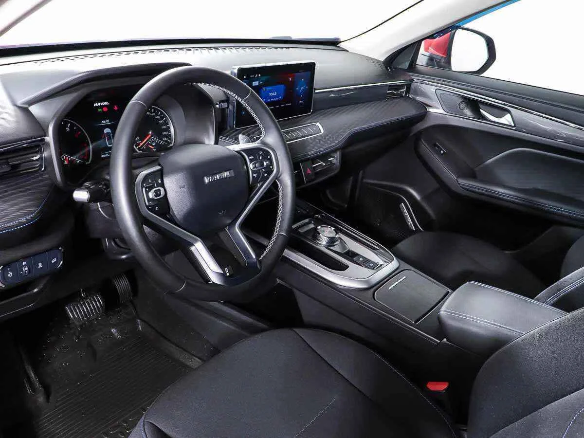 Haval Jolion, Красный, 2021, Робот, 143 л.с., цена от 1 415 000 руб.