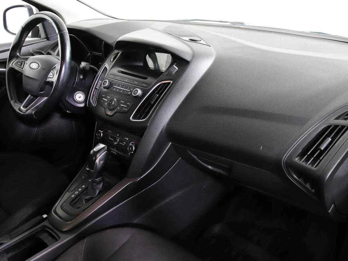 Ford Focus, Белый, 2015, Робот, 105 л.с., цена от 513 000 руб.