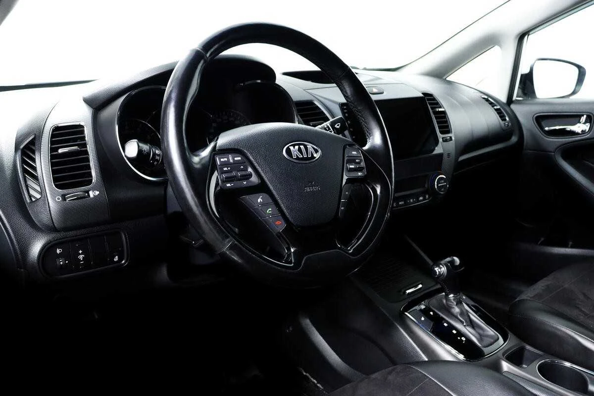 KIA CERATO, Белый, 2018, Автоматическая, 130 л.с., цена от 912 000 руб.