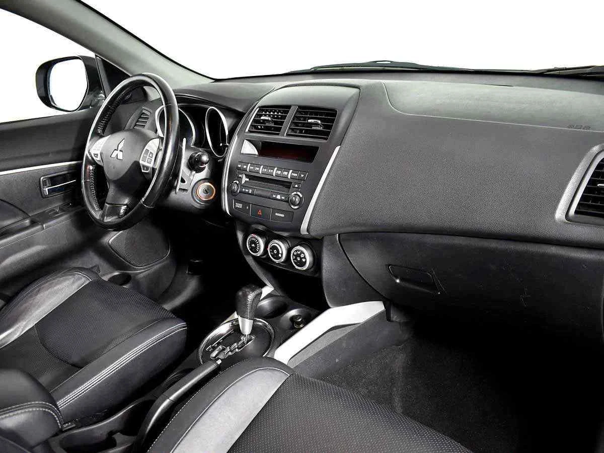 Mitsubishi ASX, Белый, 2011, Вариатор, 140 л.с., цена от 530 000 руб.