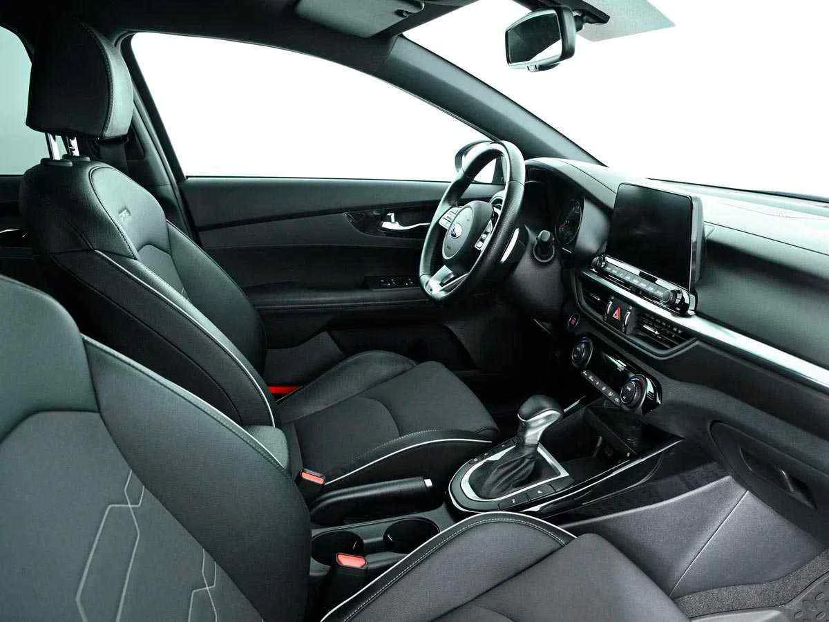 KIA Cerato, Серый, 2020, Автоматическая, 150 л.с., цена от 1 527 000 руб.
