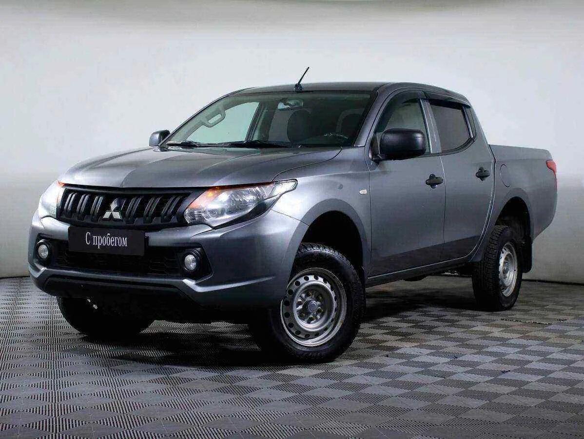 Mitsubishi L200, Серый, 2015, Механическая, 154 л.с., цена от 1 345 000 руб.