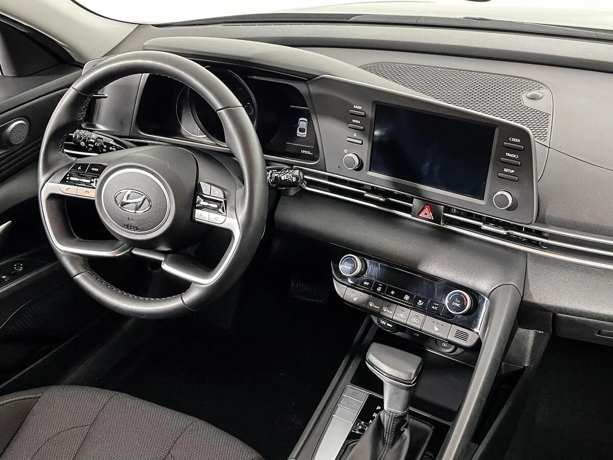 Hyundai Elantra, Серый, 2021, Автоматическая, 150 л.с., цена от 1 614 000 руб.