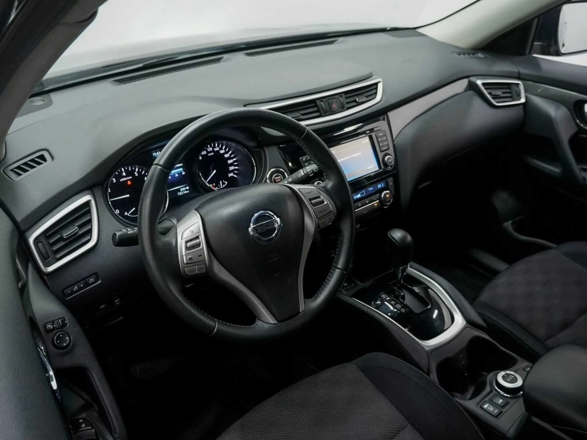 NISSAN X-TRAIL, Зеленый, 2018, Вариатор, 144 л.с., цена от 1 246 400 руб.