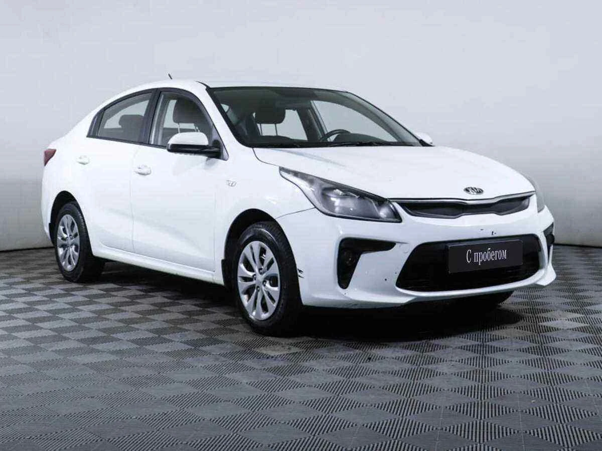 KIA Rio, Белый, 2018, Механическая, 123 л.с., цена от 700 000 руб.