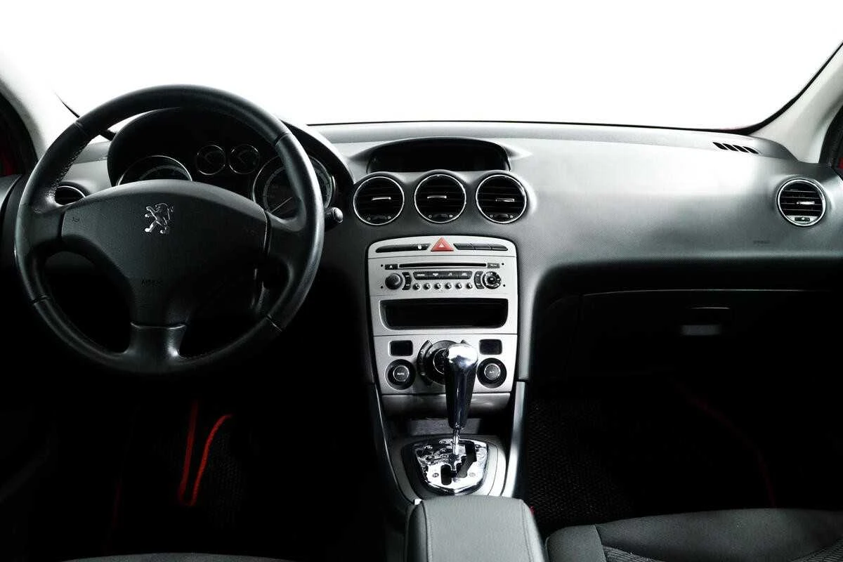 PEUGEOT 308, Красный, 2010, Автоматическая, 120 л.с., цена от 336 800 руб.