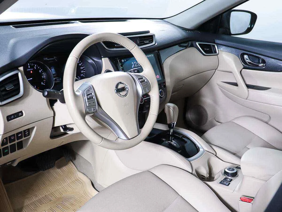 Nissan X-Trail, Зеленый, 2017, Вариатор, 171 л.с., цена от 1 350 000 руб.