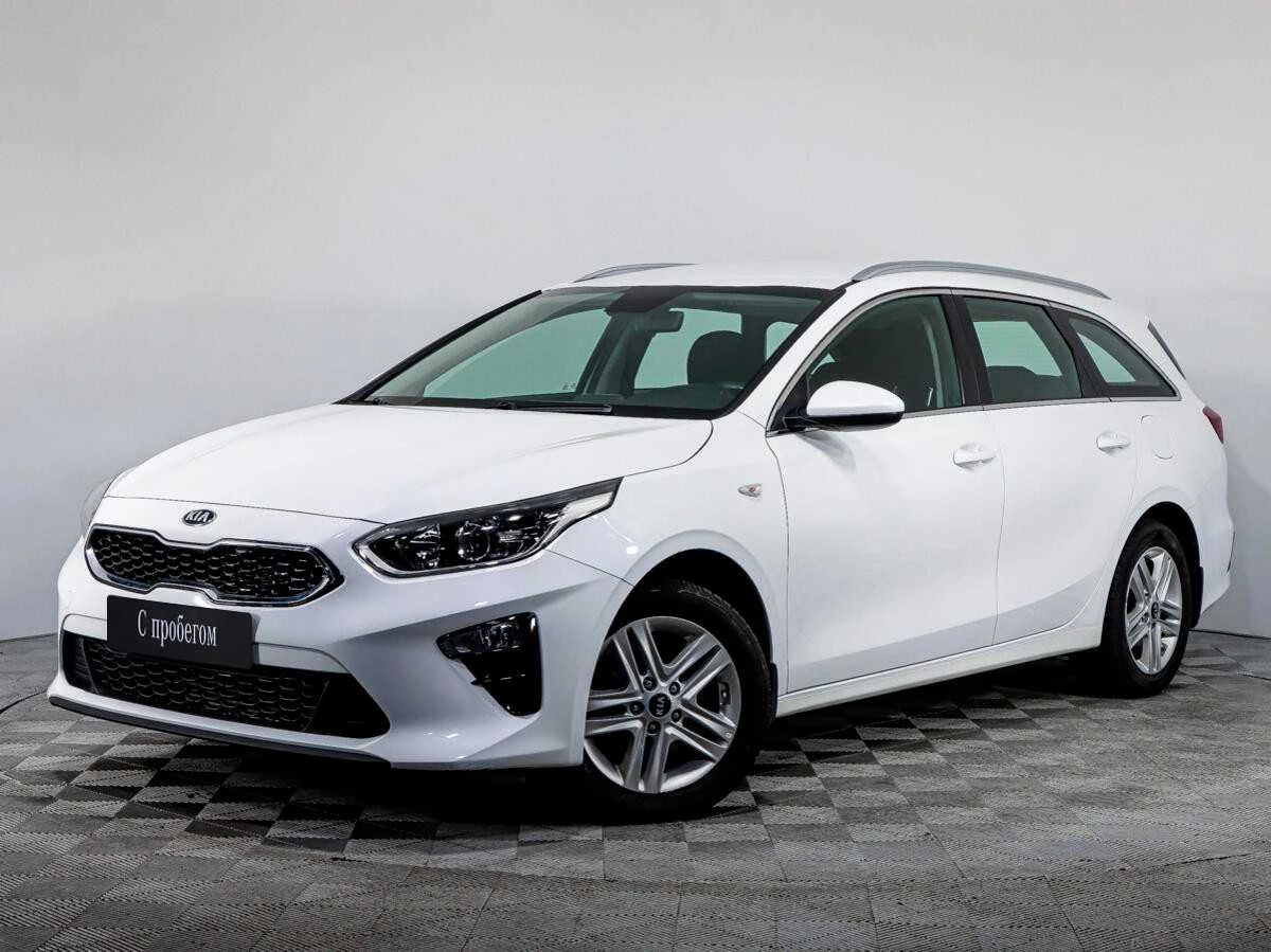KIA CEED, Белый, 2018, Робот, 140 л.с., цена от 1 088 000 руб.