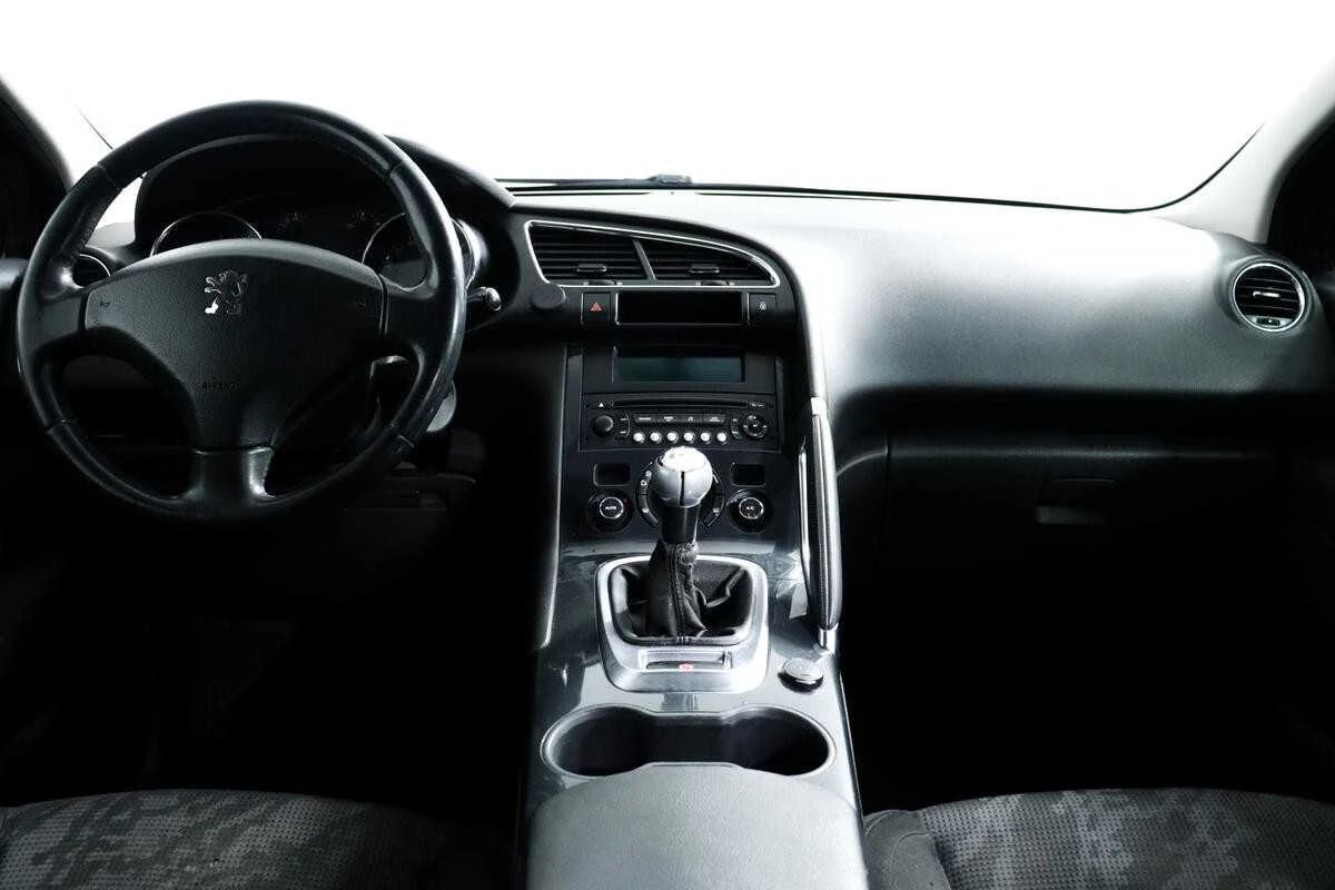 PEUGEOT 3008, Коричневый, 2010, Механическая, 120 л.с., цена от 416 000 руб.