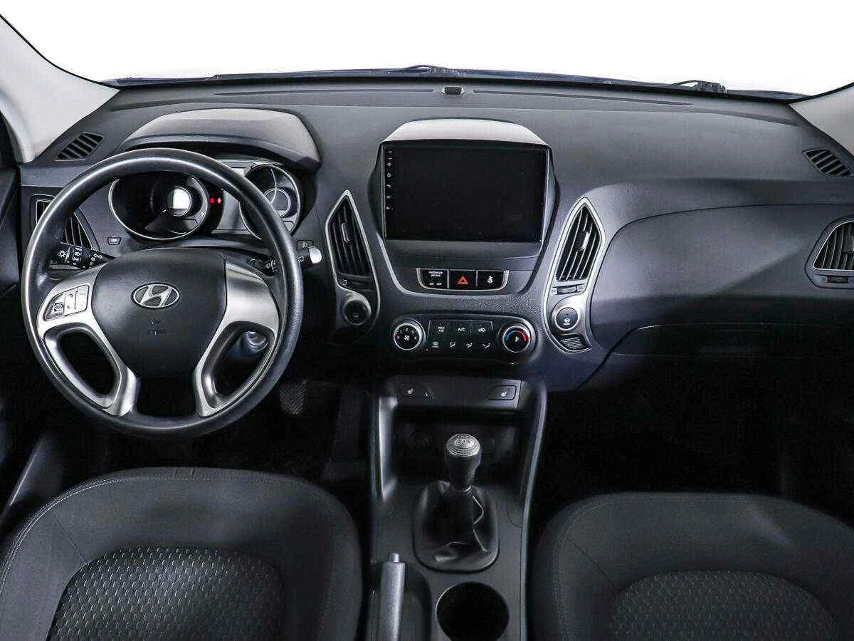 Hyundai ix35, Синий, 2015, Механическая, 150 л.с., цена от 889 000 руб.