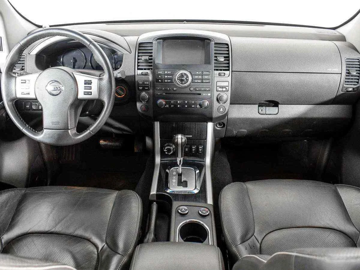 Nissan Pathfinder, Бежевый, 2012, Автоматическая, 190 л.с., цена от 1 117 000 руб.