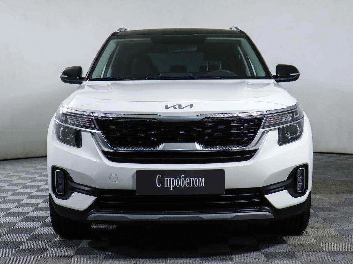 KIA Seltos, Белый, 2022, Вариатор, 149 л.с., цена от 1 950 000 руб.