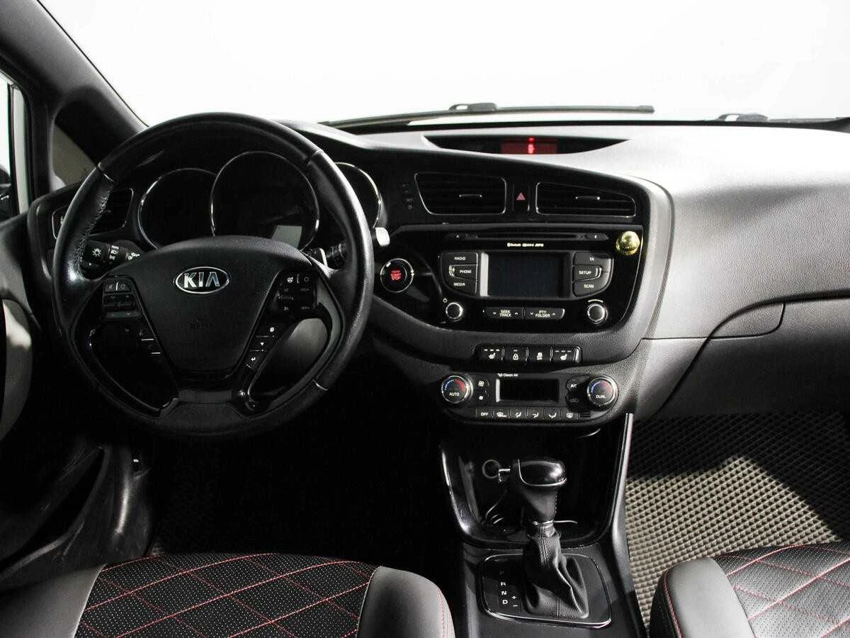 KIA CEED, Серебряный, 2015, Автоматическая, 129 л.с., цена от 752 000 руб.