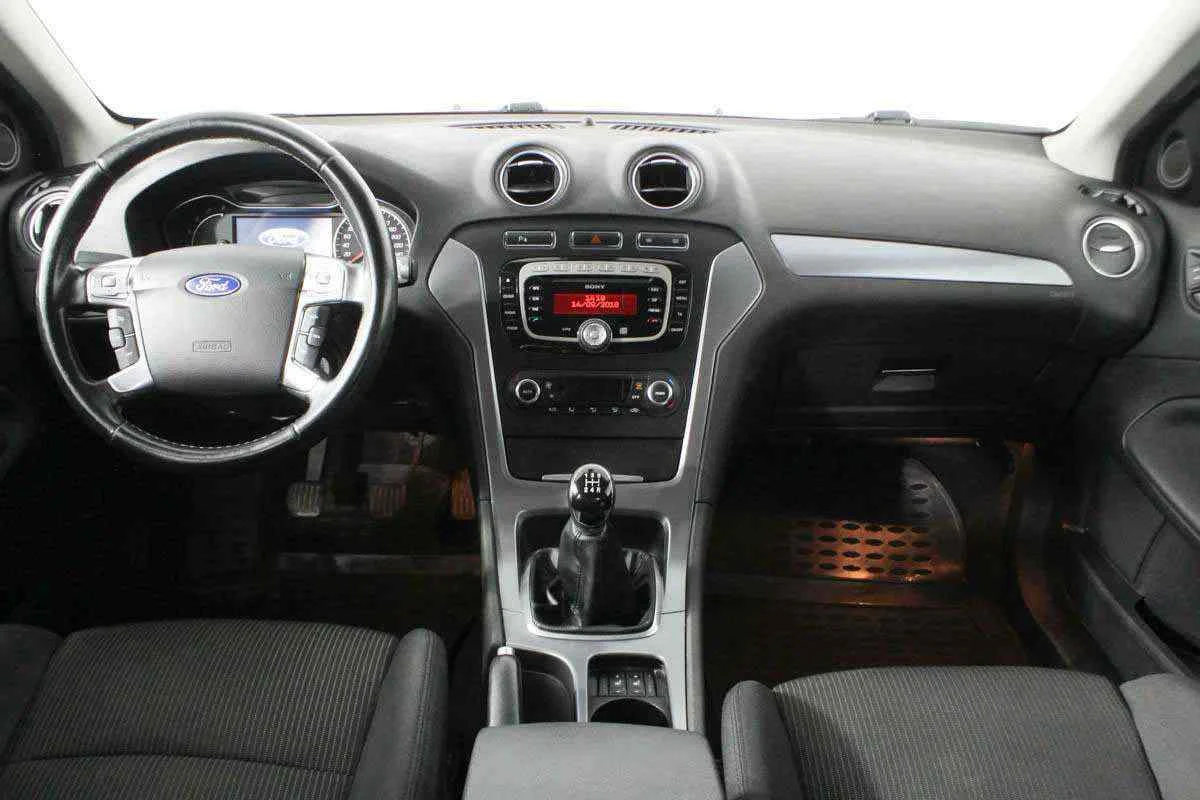 Ford Mondeo, Черный, 2014, Механическая, 145 л.с., цена от 891 000 руб.