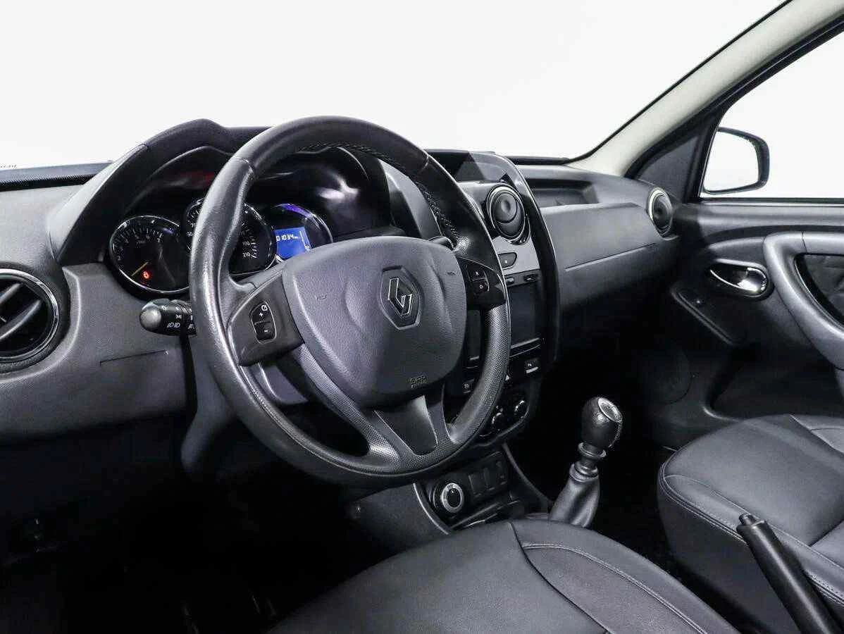 Renault Duster, Серебряный, 2017, Механическая, 109 л.с., цена от 1 209 000 руб.