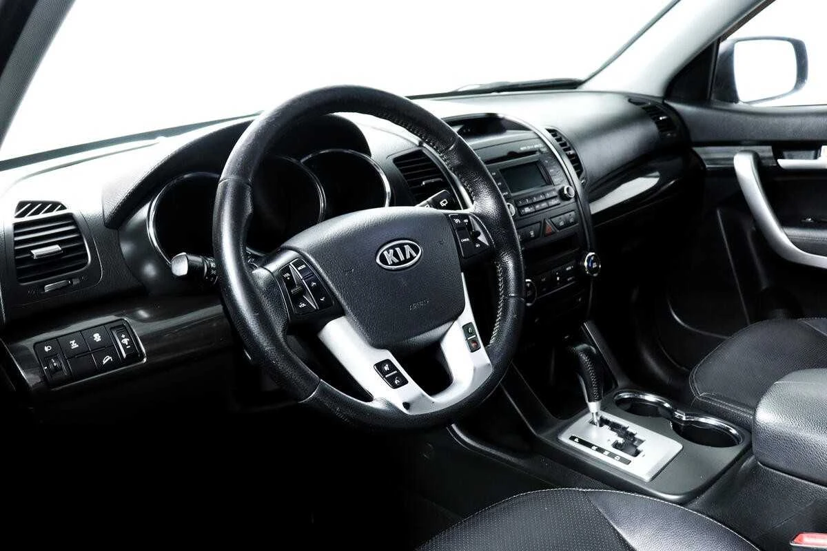 KIA SORENTO, Коричневый, 2012, Автоматическая, 175 л.с., цена от 1 048 000 руб.