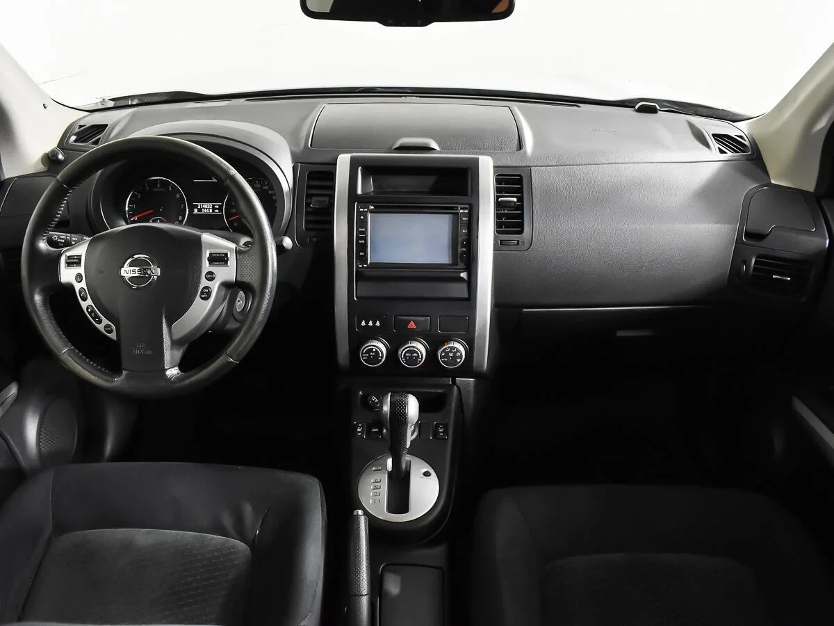 Nissan X-Trail, Серебряный, 2012, Вариатор, 141 л.с., цена от 715 000 руб.