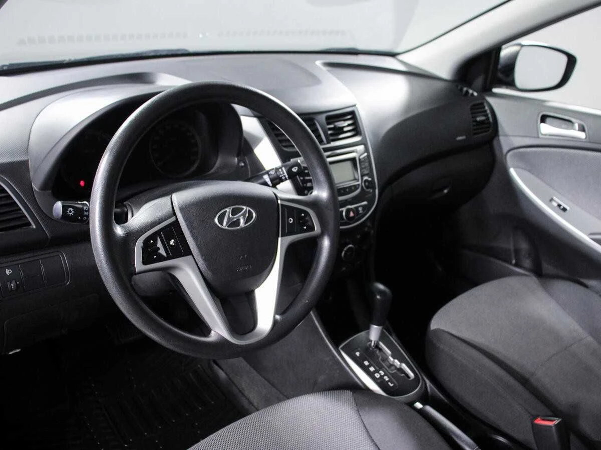HYUNDAI SOLARIS, Серебряный, 2014, Автоматическая, 107 л.с., цена от 680 000 руб.