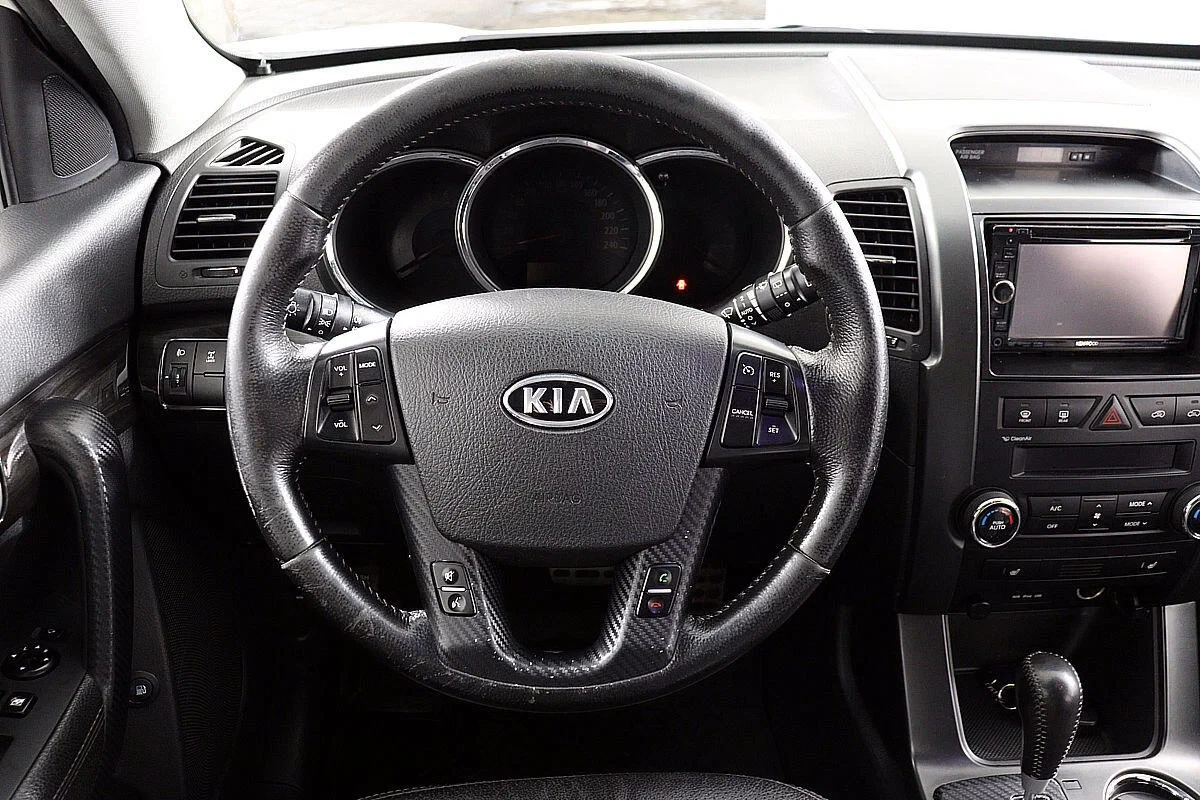 KIA Sorento, Белый, 2010, Автоматическая, 197 л.с., цена от 670 000 руб.